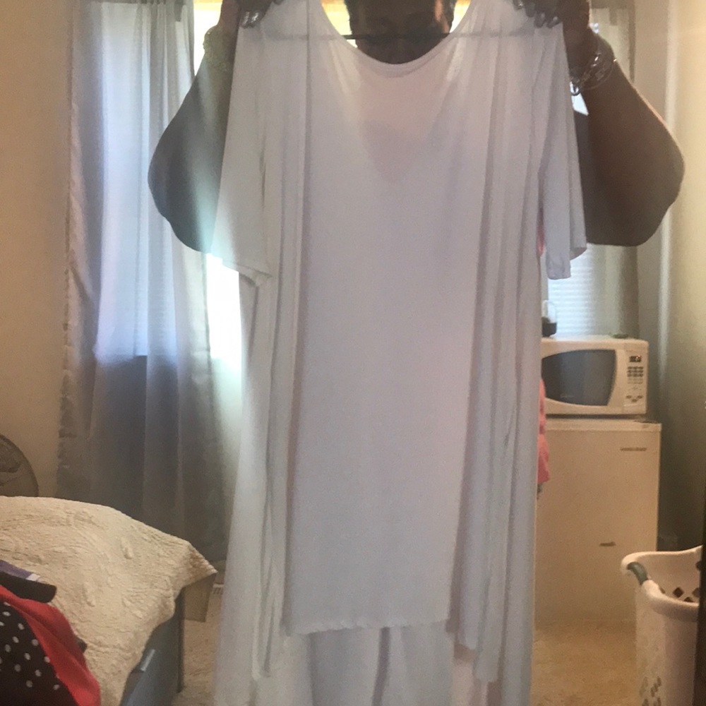 Hi-low white dress